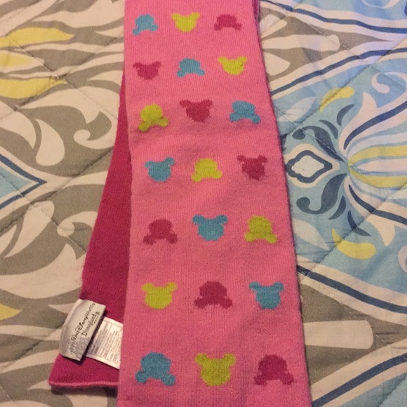 Mickey Mouse two way scarve - Picture 2 of 2